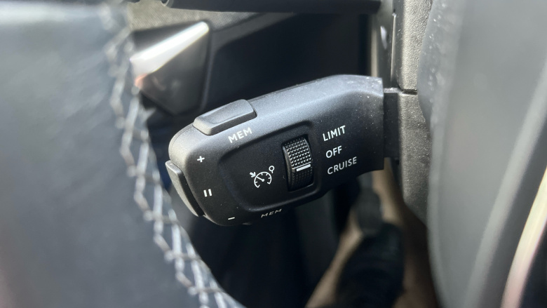 Peugeot 3008 1.5 BlueHDi Allure Premium 5dr Diesel Estate